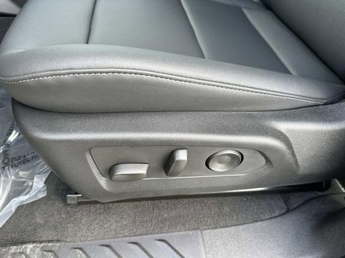 New 2026 GMC Canyon Elevation w/ Convenience Package image 20