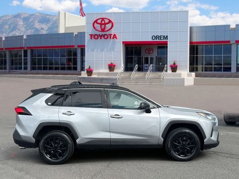 Used 2019 Toyota RAV4 LE w/ All Weather Liner Package AWD/4WD image 6