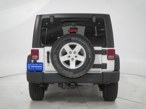 Used 2014 Jeep Wrangler Unlimited Sport w/ Quick Order Package 24S AWD/4WD image 8