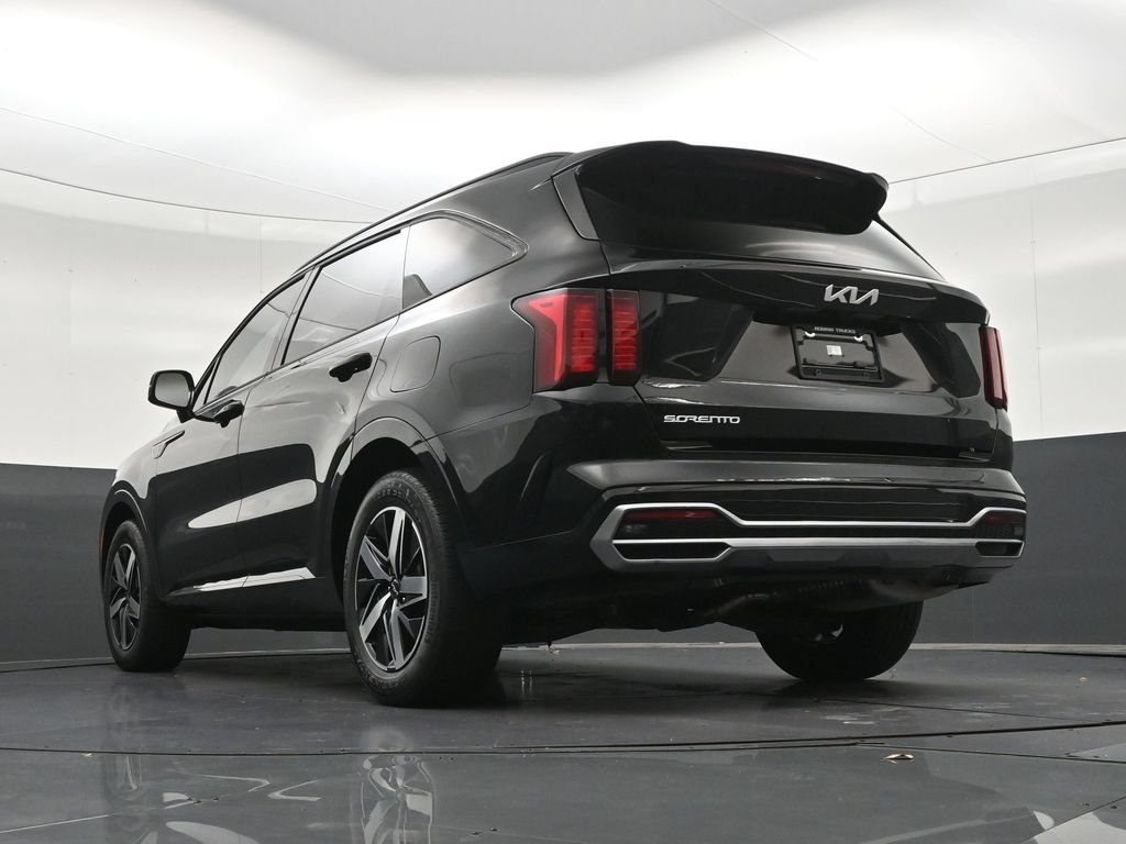 Used 2023 Kia Sorento S w/ Panoramic Sunroof Package FWD image 29