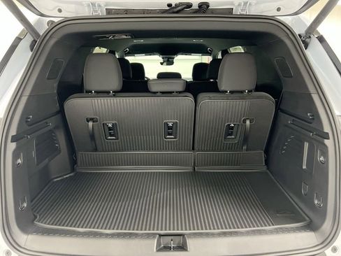 New 2026 Chevrolet Traverse LT w/ Driver Confidence Package FWD image 25