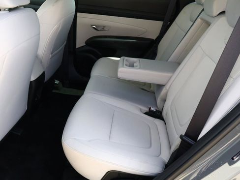 Used 2026 Hyundai Tucson SE FWD image 19