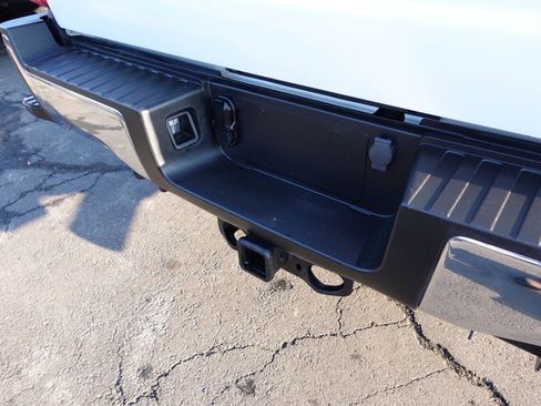 Used 2024 Ford F250 XLT image 21