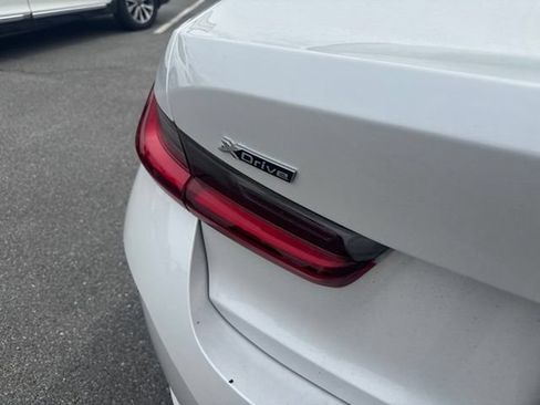 Used 2023 BMW 330i xDrive Sedan w/ Premium Package AWD/4WD image 7