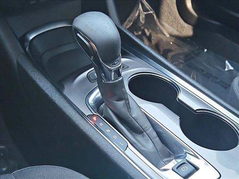Used 2024 Chevrolet Malibu LT FWD image 18