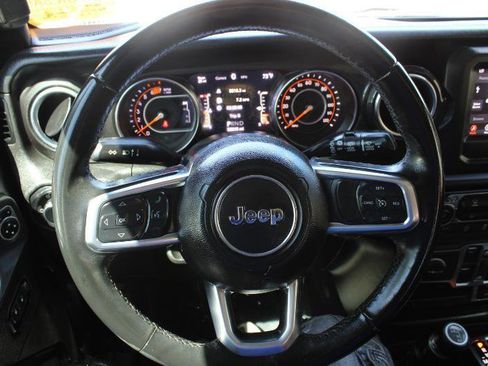 Used 2020 Jeep Wrangler Unlimited Sahara AWD/4WD image 8