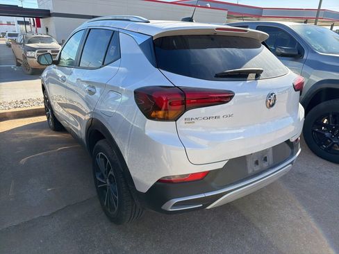 Used 2023 Buick Encore GX Select image 2