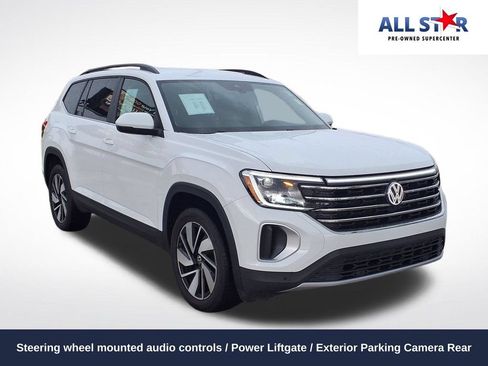 Used 2025 Volkswagen Atlas SE FWD image 1