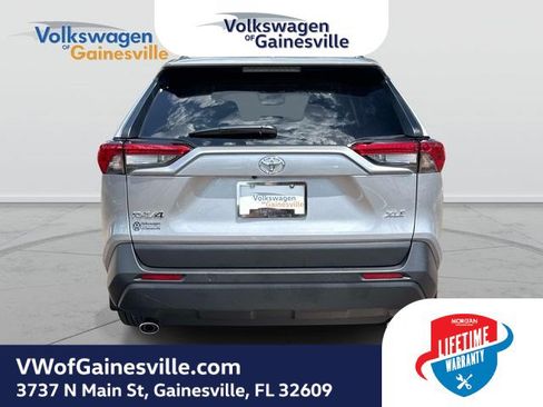 Used 2025 Toyota RAV4 XLE w/ Convenience Package FWD image 5