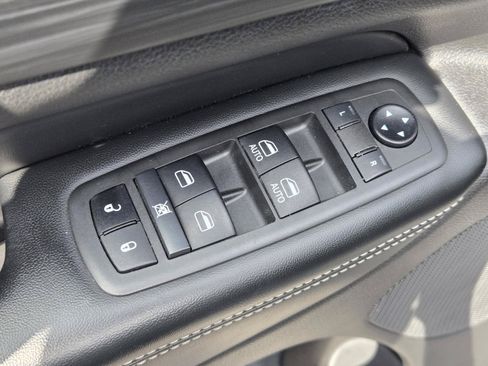 Used 2021 Jeep Grand Cherokee Freedom Edition RWD image 21