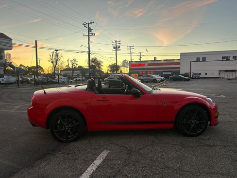 Used 2013 MAZDA MX-5 Miata Club image 6