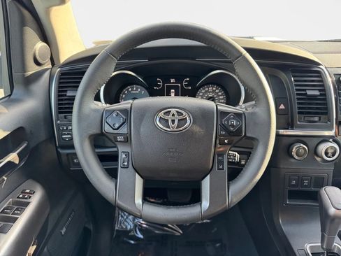 Used 2021 Toyota Sequoia TRD Pro AWD/4WD image 18