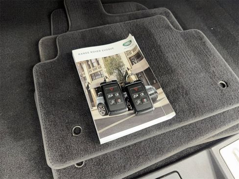 Used 2021 Land Rover Range Rover Evoque R-Dynamic SE image 82