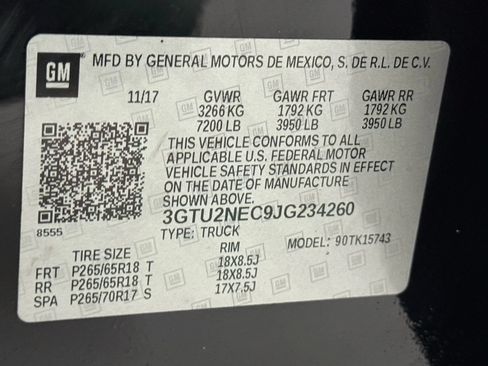 Used 2018 GMC Sierra 1500 SLT w/ All Terrain Package AWD/4WD image 56