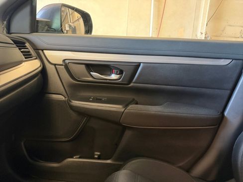 Used 2018 Honda CR-V LX image 35