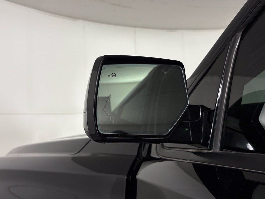 Certified 2020 Chevrolet Tahoe Premier AWD/4WD image 14
