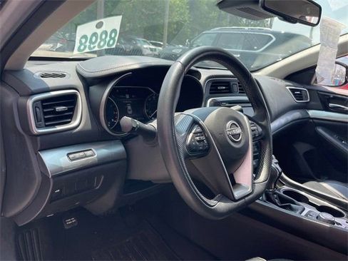 Used 2023 Nissan Maxima SV w/ Floor Mat Group image 9