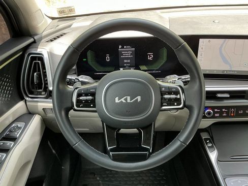 Used 2025 Kia Sorento EX w/ EX Panoramic Sunroof Package AWD/4WD image 20