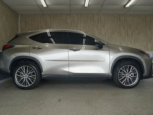 Used 2024 Lexus NX 350h AWD w/ Vision Package image 6