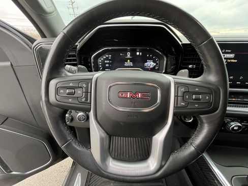 Used 2023 GMC Sierra 1500 Elevation w/ Preferred Package image 19