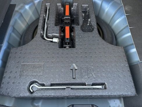 Certified 2024 Nissan Kicks SV image 10