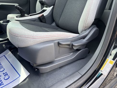 Used 2019 Chevrolet Bolt LT FWD image 12
