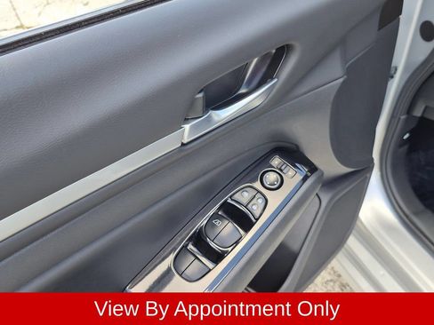 Used 2025 Nissan Altima 2.5 SR FWD image 21
