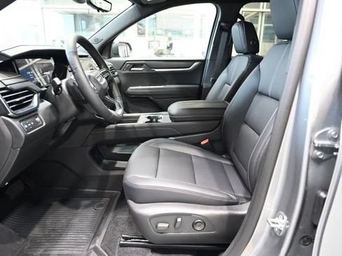 New 2026 GMC Acadia Elevation w/ Elevation Premium Package FWD image 9