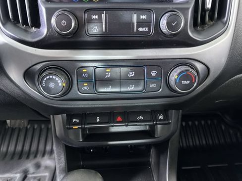 Used 2022 Chevrolet Colorado LT w/ Fleet Safety Package RWD image 17