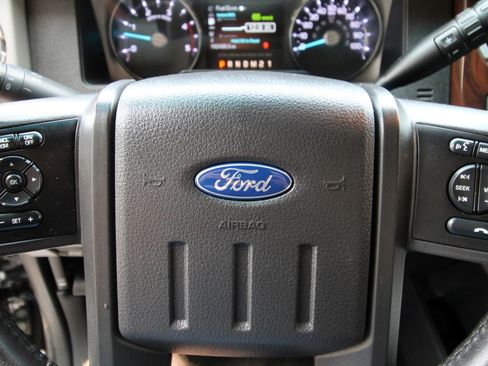 Used 2015 Ford F250 Lariat w/ Chrome Package AWD/4WD image 25