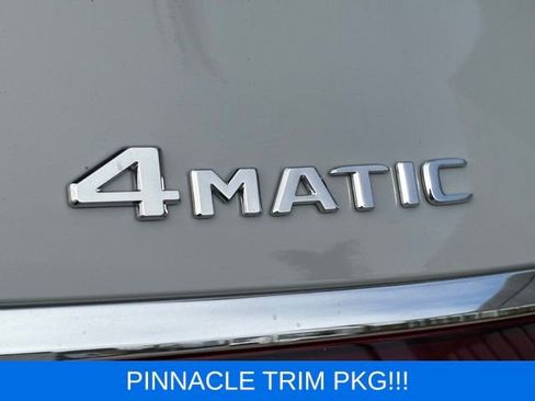 Used 2025 Mercedes-Benz GLS 580 4MATIC image 6
