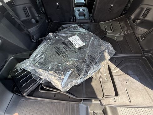 Used 2024 Honda Pilot Elite image 32