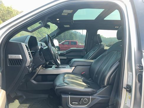 Used 2018 Ford F150 Platinum w/ Equipment Group 701A Luxury image 13