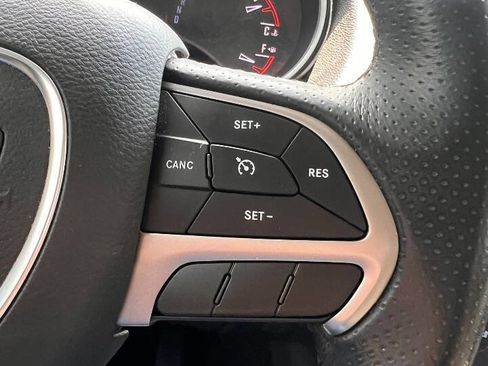 Used 2019 Dodge Durango SXT AWD/4WD image 22