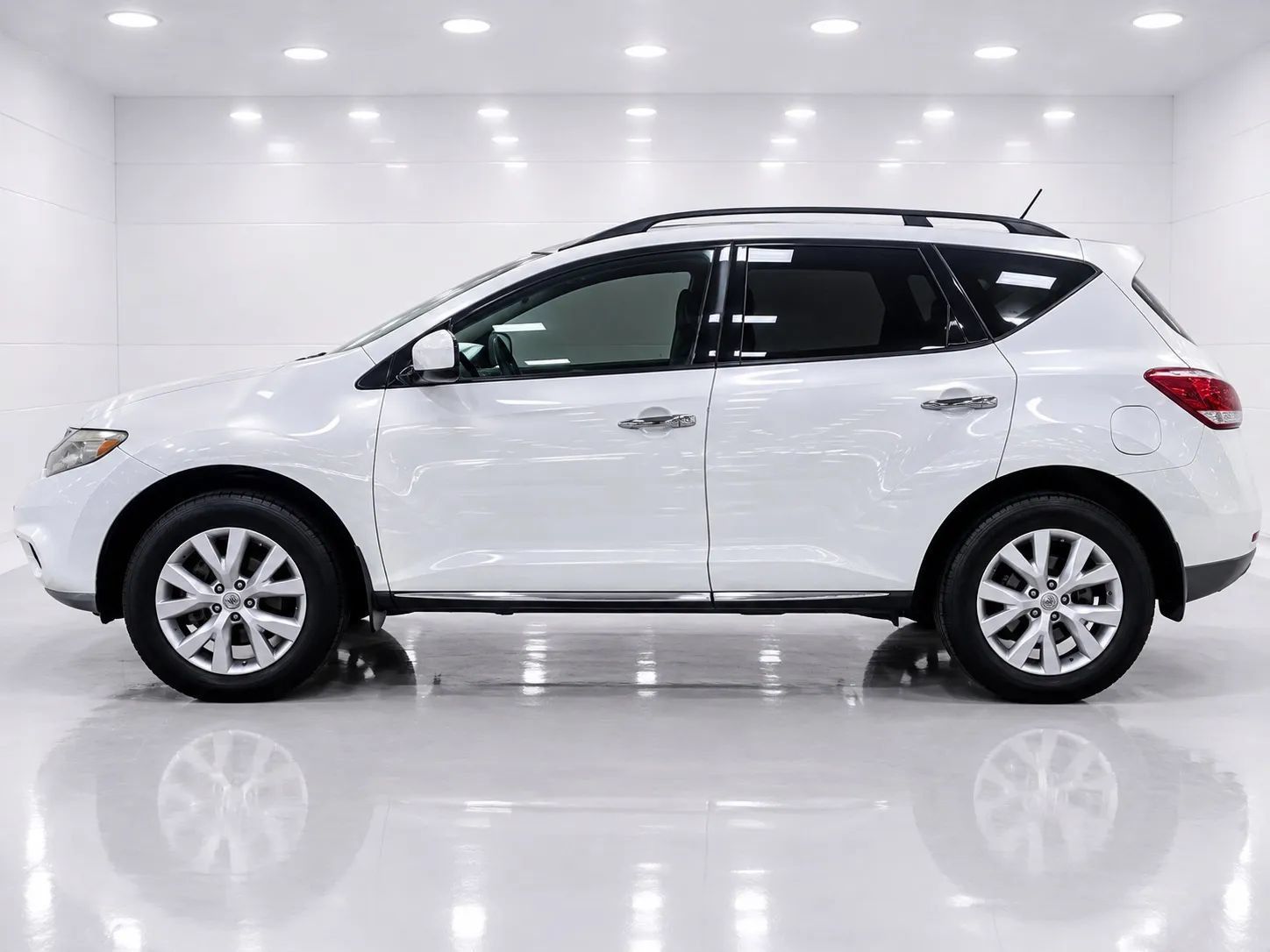 Used 2012 Nissan Murano SV AWD/4WD image 2