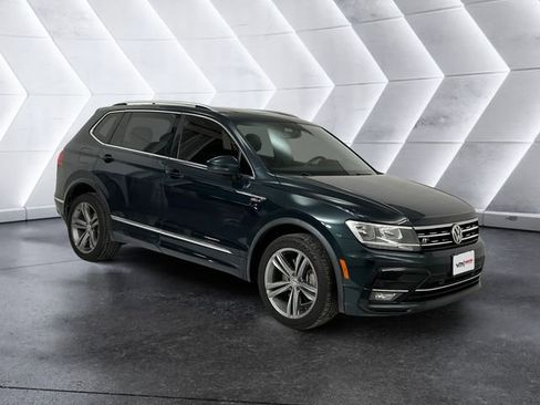 Used 2019 Volkswagen Tiguan SE AWD/4WD image 1