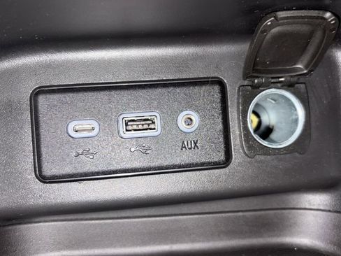 Used 2022 Chevrolet Equinox LT image 13