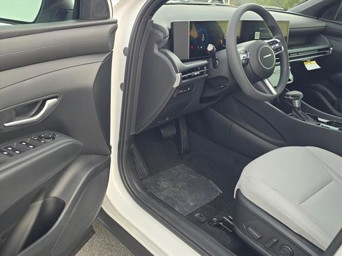 New 2026 Hyundai Santa Cruz SEL FWD image 9