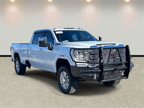 Used 2020 GMC Sierra 3500 Denali w/ Denali Ultimate Package image 3