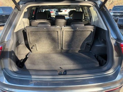Used 2020 Volkswagen Tiguan SEL w/ 3rd Row Seat Package image 12