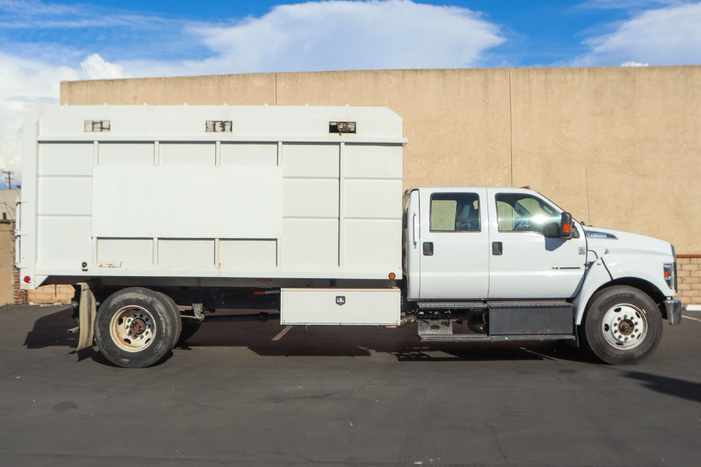 Used 2022 Ford F650 2WD Crew Cab Super Duty image 16