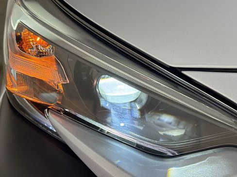 Used 2024 Subaru Outback Premium image 36