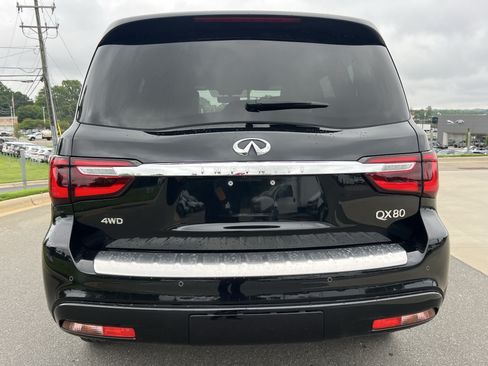 Used 2023 INFINITI QX80 Sensory w/ Cargo Package AWD/4WD image 9