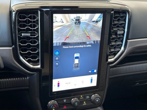 New 2025 Ford Ranger XLT w/ FX4 Off-Road Package image 19