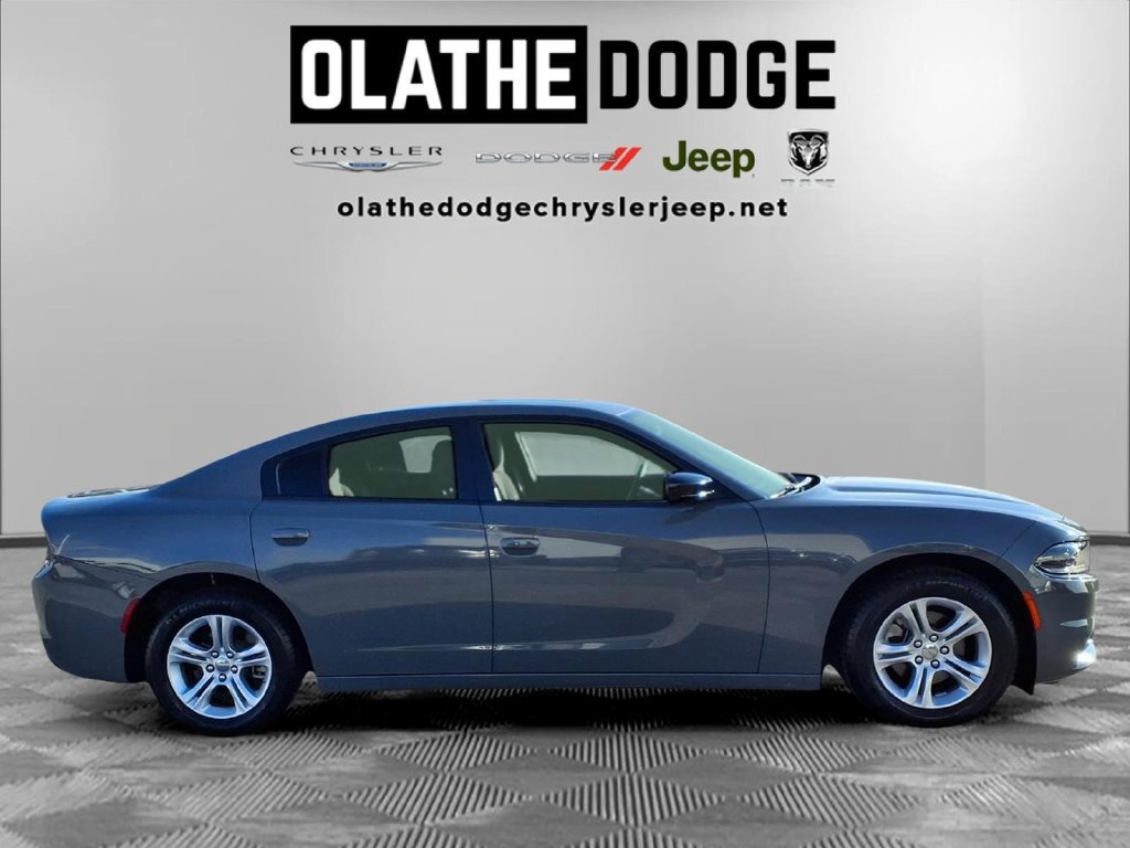 Used 2023 Dodge Charger SXT w/ Cold Weather Package RWD image 29