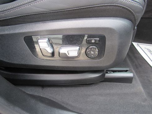 Used 2024 BMW X5 M60i w/ Climate Comfort Package AWD/4WD image 22