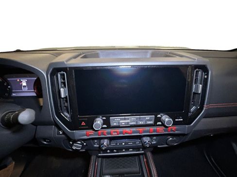 New 2026 Nissan Frontier PRO-4X w/ Pro-4x Convenience Package image 8