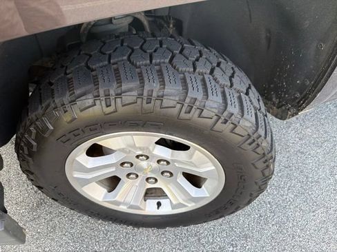 Used 2016 Chevrolet Silverado 1500 LTZ Z71 AWD/4WD image 3