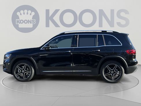 Used 2026 Mercedes-Benz GLB 250 4MATIC image 2