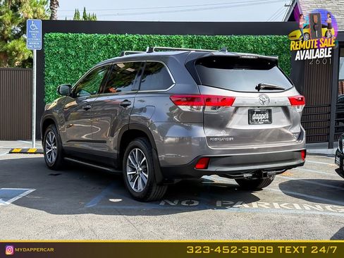 Used 2019 Toyota Highlander XLE FWD image 8